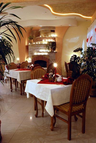 Secession Hotel Leczna Bagian luar foto