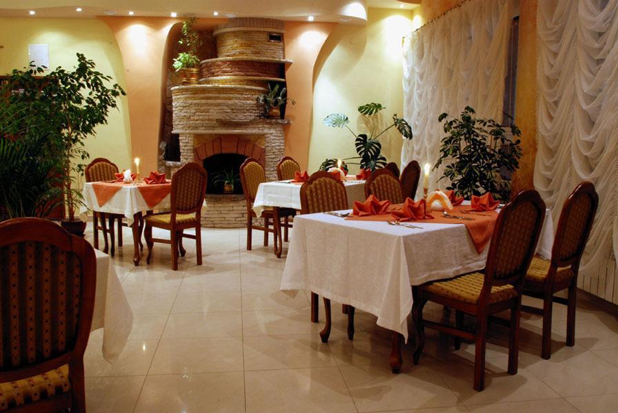 Secession Hotel Leczna Bagian luar foto