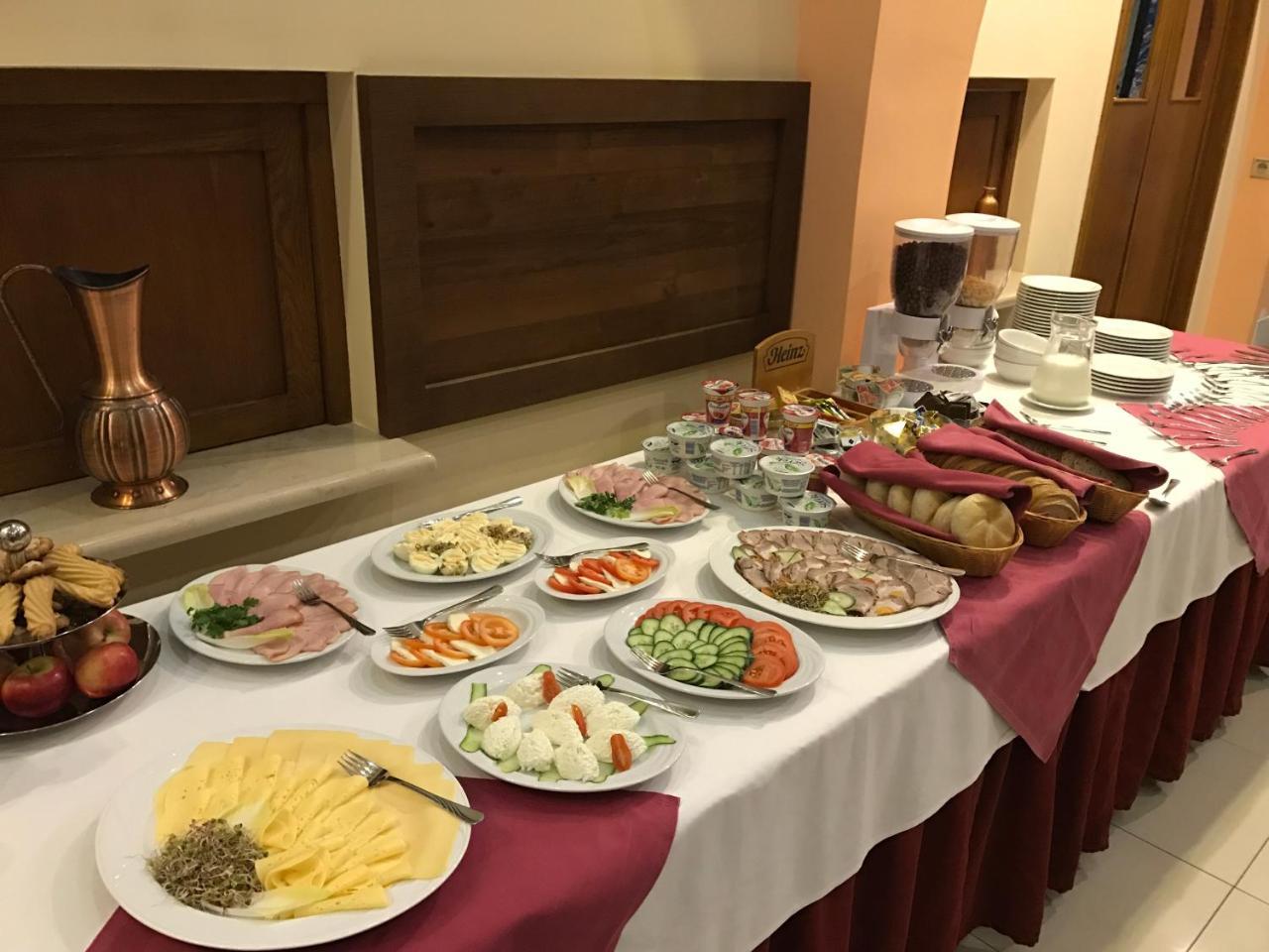 Secession Hotel Leczna Bagian luar foto