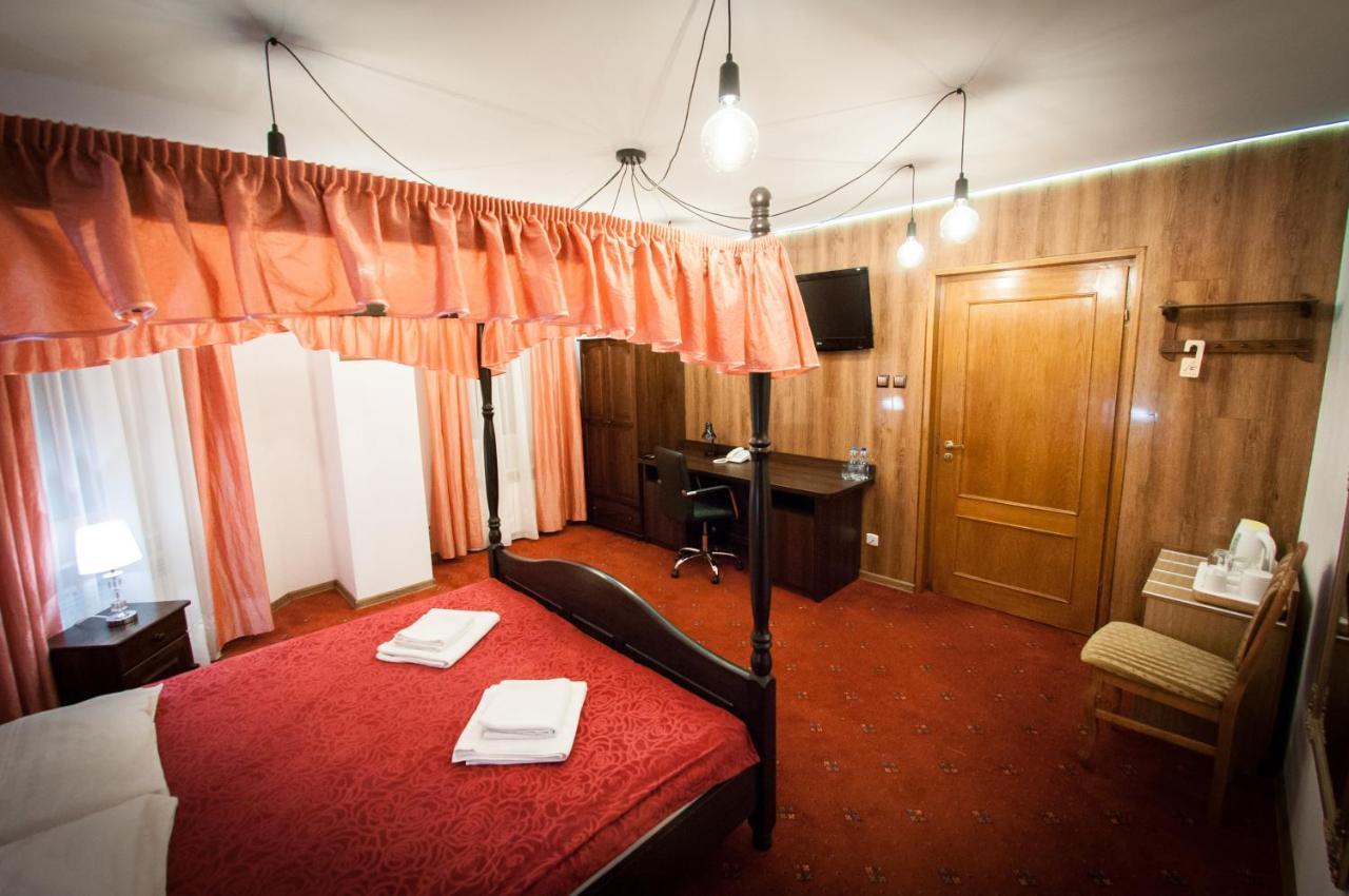 Secession Hotel Leczna Bagian luar foto