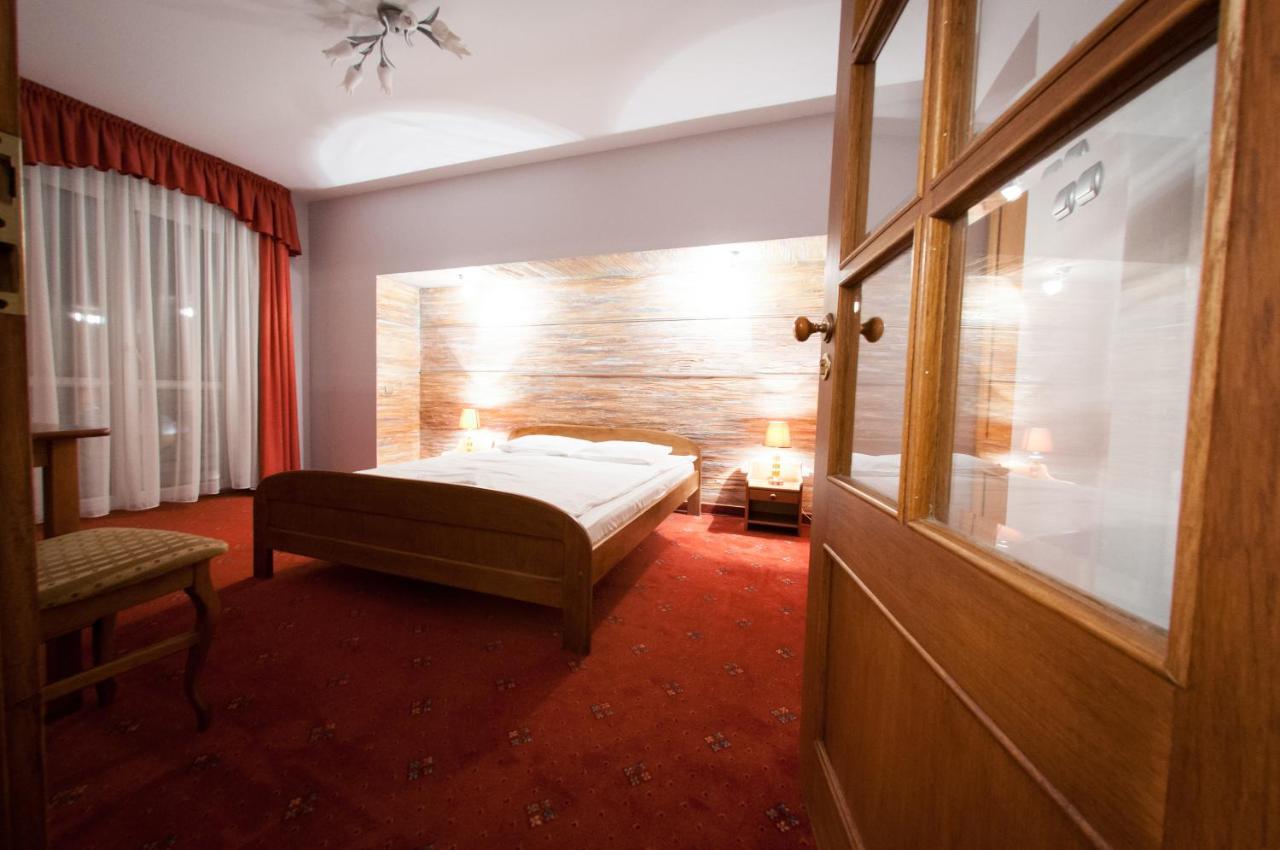 Secession Hotel Leczna Bagian luar foto