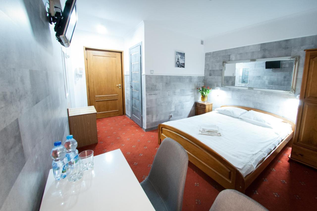 Secession Hotel Leczna Bagian luar foto