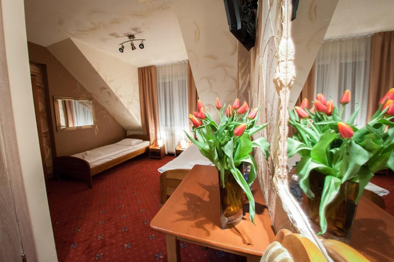 Secession Hotel Leczna Bagian luar foto