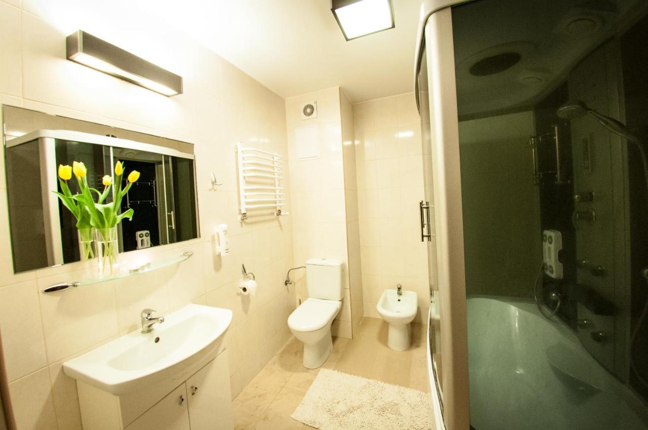 Secession Hotel Leczna Bagian luar foto
