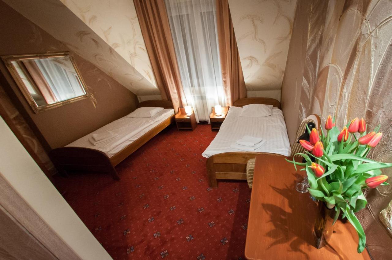 Secession Hotel Leczna Bagian luar foto
